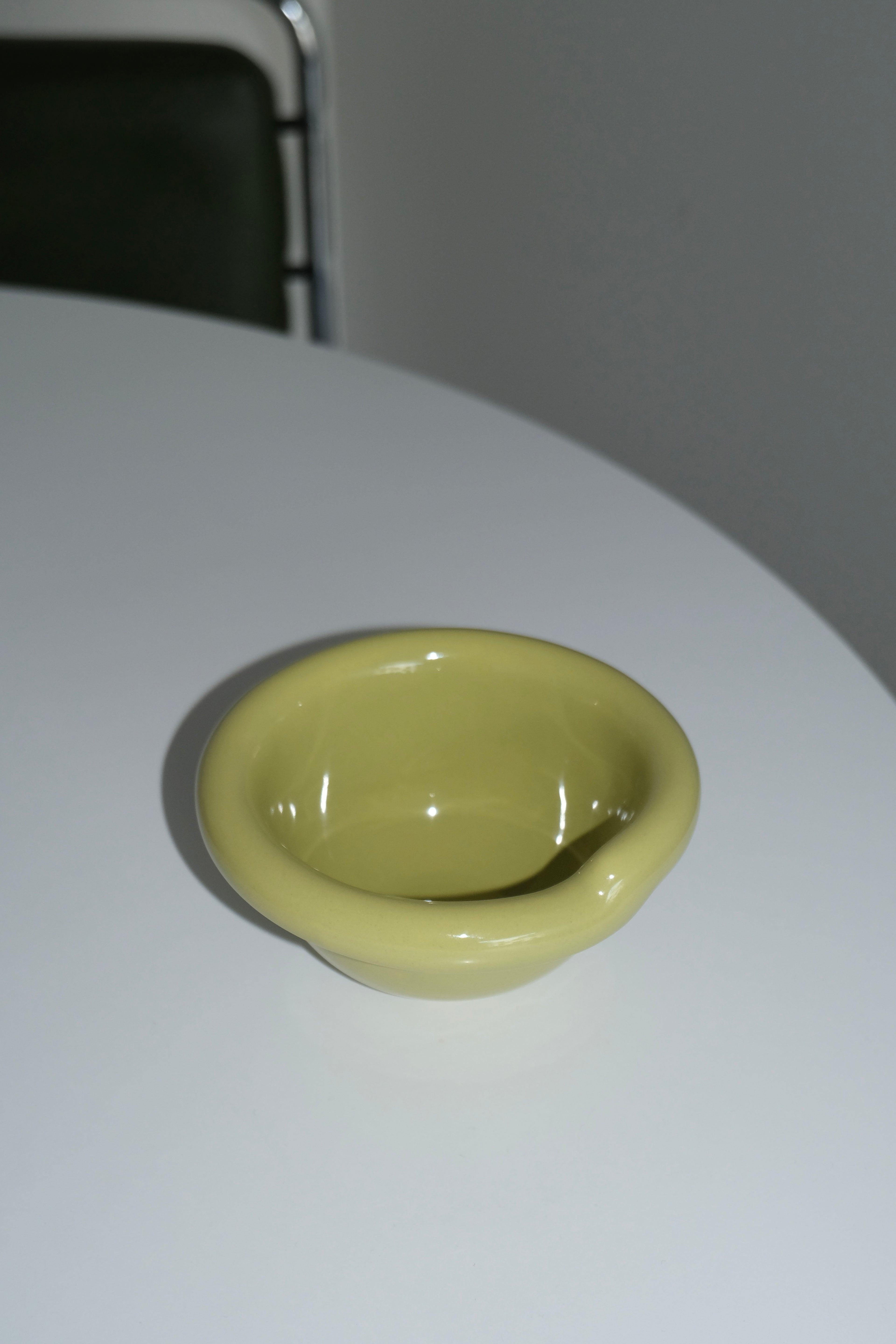 Double Nod Round Bowl (Brown)